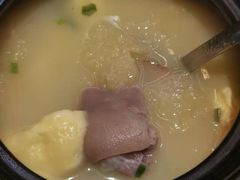 -上海外高桥皇冠假日酒店-地下停车场