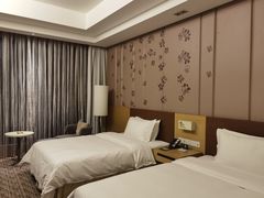 -南阳建业森林半岛假日酒店