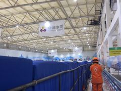 -乔波室内滑雪场