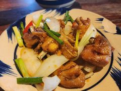 -Cuc Gach Quan Restaurant