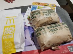 -麦当劳(中唱大厦店)