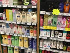 -绿叶子超市(公园大道店)