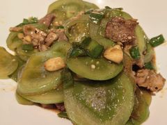 -黄泥岗·地道湖北菜(奥特莱斯店)