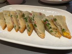 糯米豆角饼-桂满陇·蟹黄小笼汤包(巴黎春天浦建店)