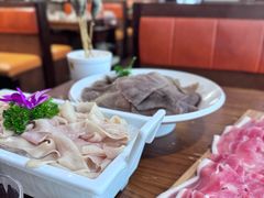 -佬土鹅肠火锅(解放路店)