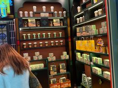 -茶理宜世(广州南站（站内）3楼B17检票口店)