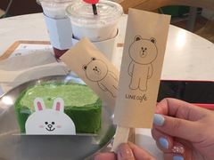 -LINE FRIENDS Garosu-gil Flagship Store