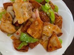 -金卯白肉罩火烧