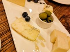 混合奶酪拼盘-La Tavernetta(Bar à Vin)(乌鲁木齐路店)