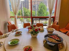 -阿瓦山寨·湘菜现炒·剁椒鱼头王(咸阳总店)