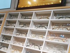 -沫芮眼镜·蔡司官方授权店(人民广场店)