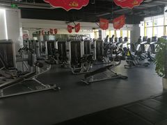-健变健身俱乐部(前海天虹商场店)