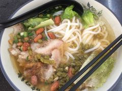 -丫丫桂林米粉(学府店)