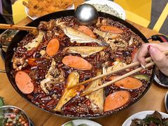 -鸿顺老铁锅美蛙鱼府(解放碑店)