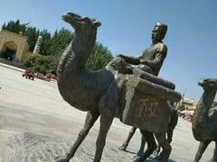 -艾提尕尔清真寺