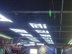 -极限PLAY运动娱乐新世界·团建派对潮玩休闲馆·室内蹦极高空游乐园