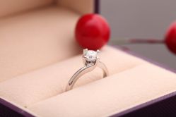 2-威德钻石-克拉钻大本营(南京东路店)