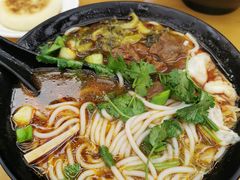 -三千粉牛肉米粉(来客茂店)