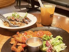 -YUMI芽米·法式烘焙·咖啡(骖鸾路店)