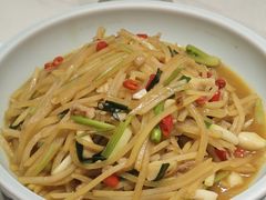 侯师傅土豆肉丝-东流山烤鸭·家常菜(雨山龙湖店)