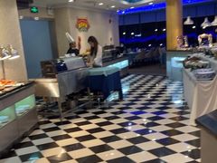 -迈豪国际酒店-百老汇旋转西餐厅