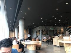 大堂-星巴克臻选(湖滨道店)