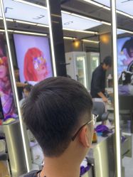 -藤野造型烫发染发