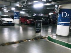 -金融街购物中心停车场