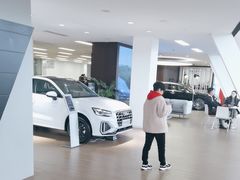 -上海永达奥诚奥迪4S店(申江路店)