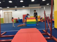 -蜩动儿童运动成长馆(恒生万鹂广场店)
