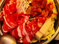 牛肉泡菜锅-坂吉屋·居酒屋深夜食堂(龙湖店)