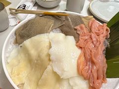 -菌子鲜汤野生菌锅