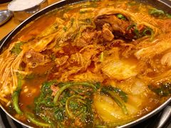 土豆排骨火锅-喇喇排骨火锅·传统韩式脊骨汤(望京西园总店)