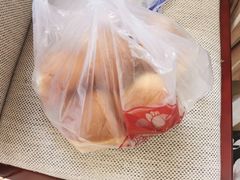 -白玉兰食品甜凤店(合生汇店)