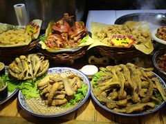 -闯关东东北农家菜(崂山石老人店)