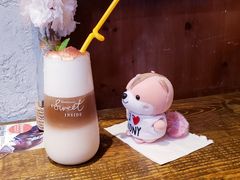 -layback cafe & bar