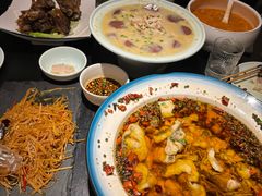 -梧桐树下(云锦世家店)
