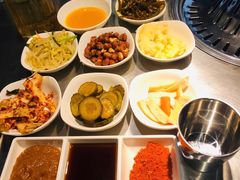 -韩聚屋韩国烤肉餐厅(新北万达店)