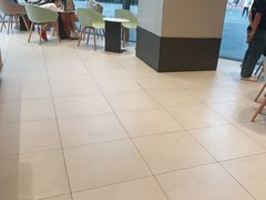 -奈雪的茶(优特汇店)