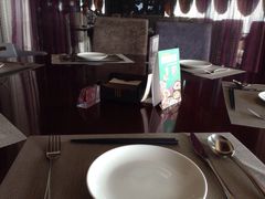 -荣誉国际酒店-云顶旋转餐厅
