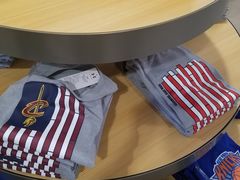 -UNDER ARMOUR(新燕莎奥莱店)