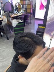 -藤野造型烫染·漂发