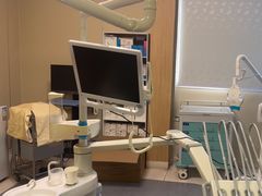 -上海仁爱医院口腔科 · 种植