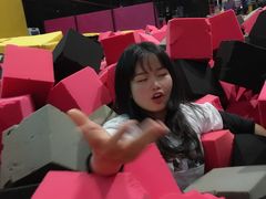 -嘿哟动霸CHUA·新潮玩运动娱乐中心·蹦床滑冰团建乐园