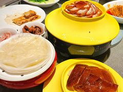 八爷臻选鱼子酱鸭王-花家怡园(四合院总店)