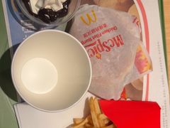 -麦当劳(银泰城店)