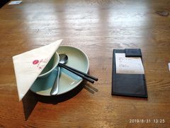 餐具摆设-弄堂里· 江南名肴(西湖龙井路店)