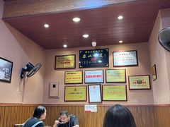 -谢老五跷脚牛肉·非遗传承店