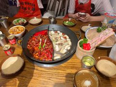 -萍姐火锅·公路夜市(武汉首店)