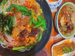 张飞牛肉粉-爆炸头阿姨小四川正宗川味小吃(无任何分店)